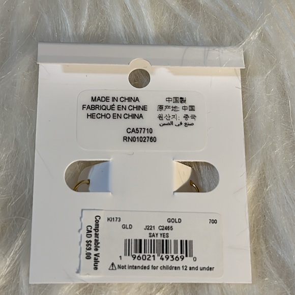 NWT-Kate Spade Say Yes Love Pendant & Earring Set - Picture 8 of 9